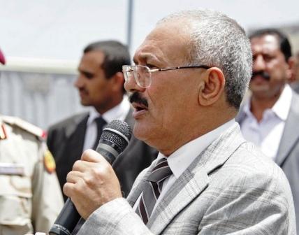 رئيس الجمهورية يلقي كلمة توجيهية على أفراد مركز تدريب الحرس الجمهوري أمس